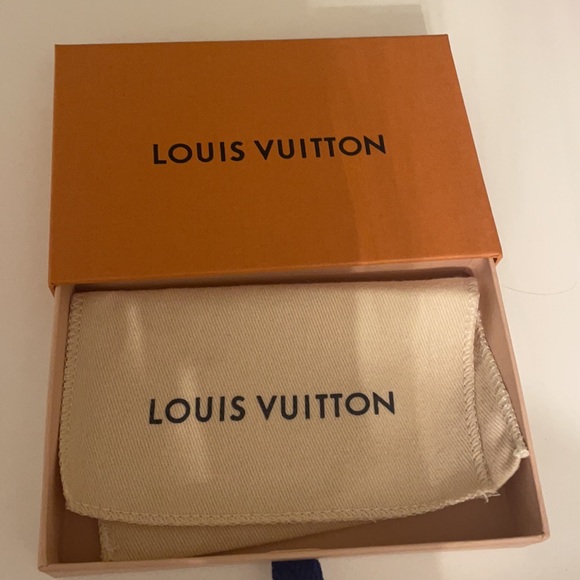 Louis Vuitton cardholder - Picture 4 of 4
